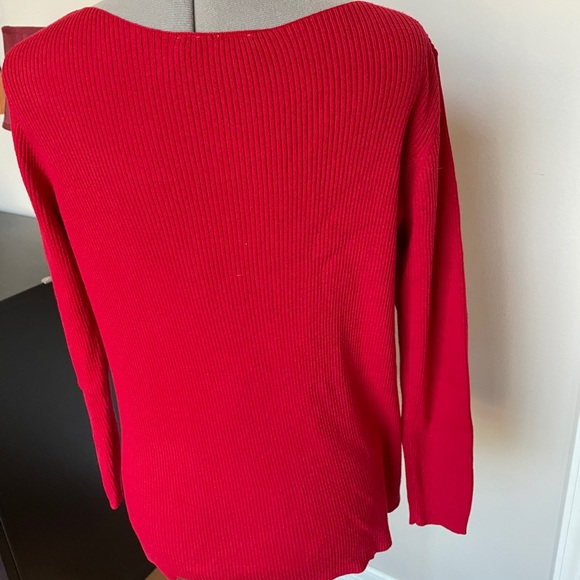 GAP red sweater medium - Picture 2 of 4